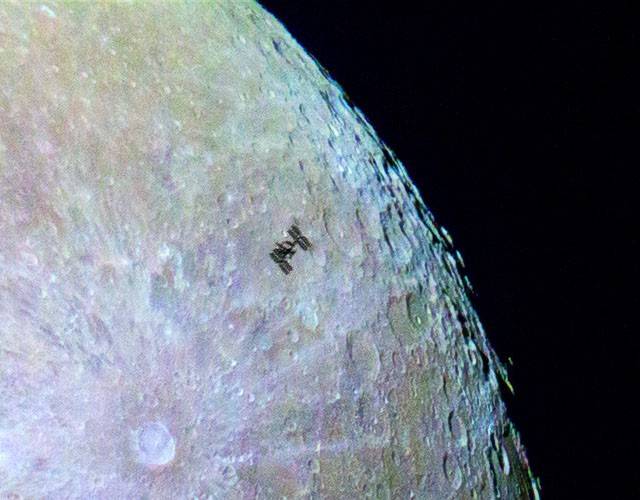 The ISS only passed over the moon for 0.33 seconds 
