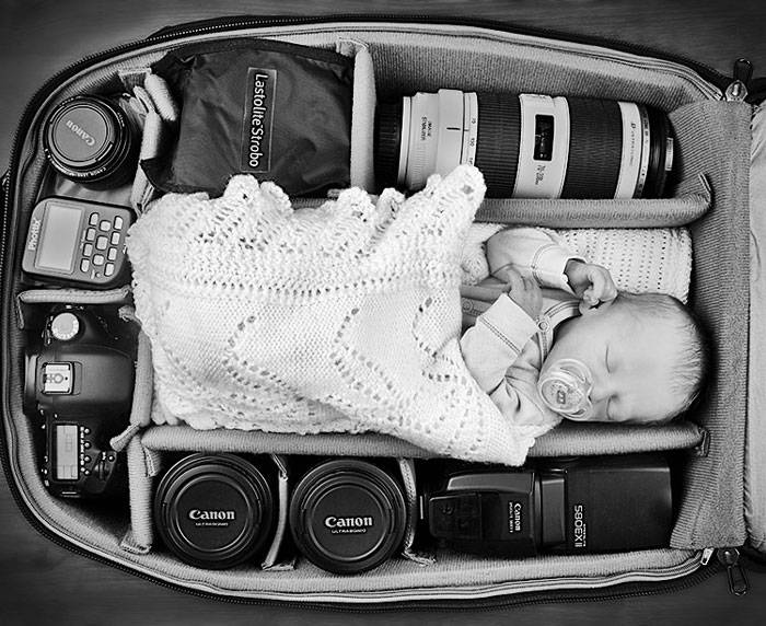 photographer baby in bag (4)